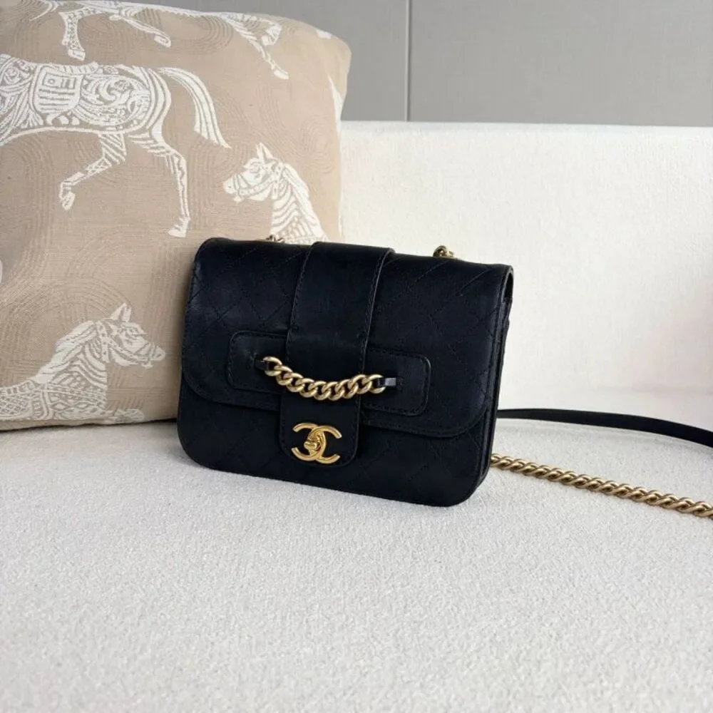 Chanel Women Pre-Loved Bag Very Good Condition